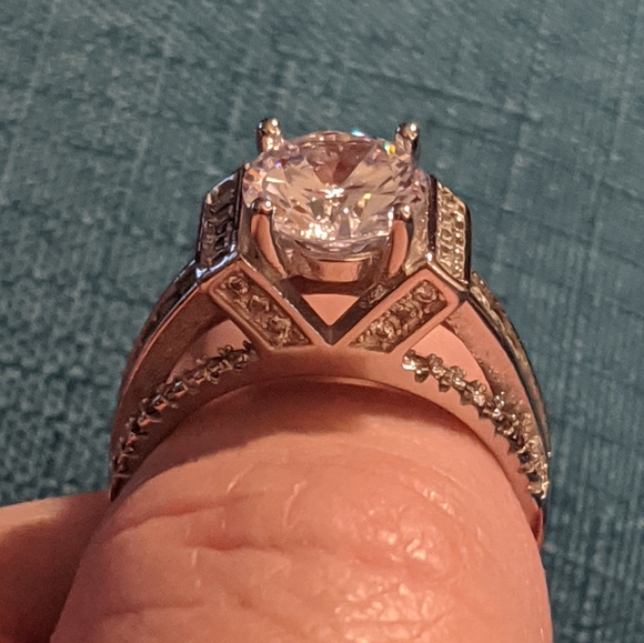 SS Crystal engagement wedding ring. Size 6 NEW - Picture 2 of 5